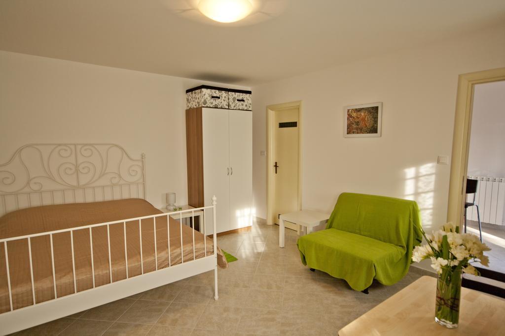 Guesthouse Toticevi Rijeka Oda fotoğraf